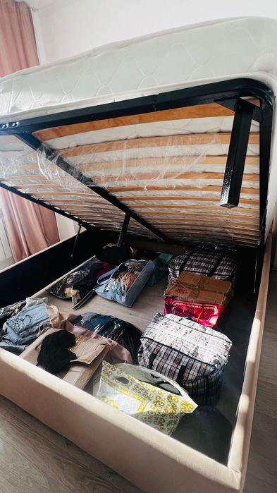 Продам кровать 180/200