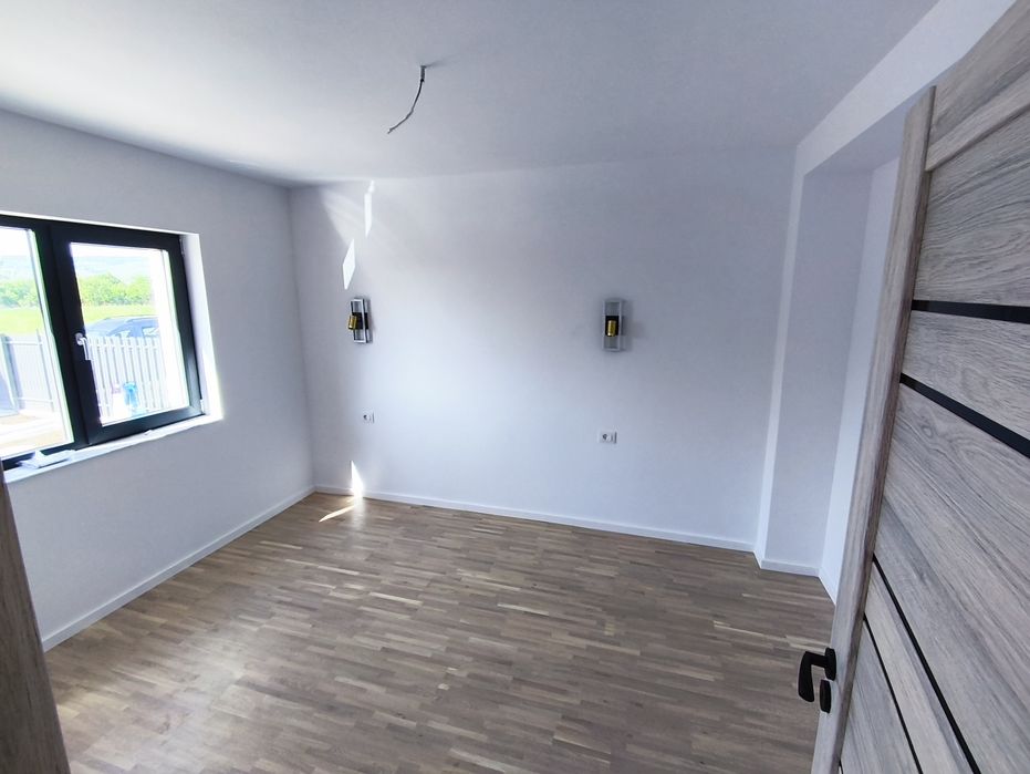 Casă cu Design Unic în Holboca/Iași – Mini-Complex de 4 Case