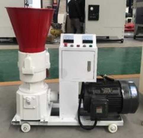 Гранулятор и экструдер кормов для рыб и куриц