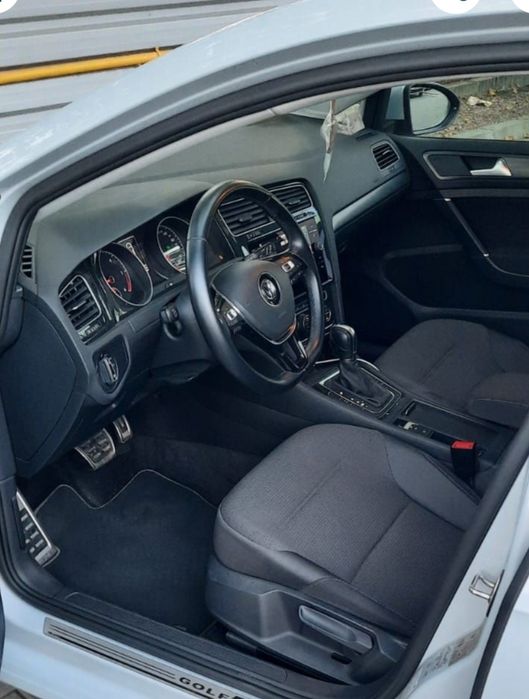 Vând Volkswagen Golf 7.5 Variant
