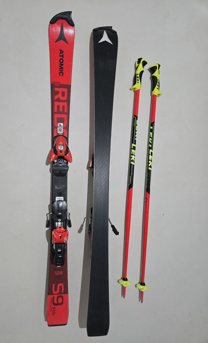 Atomic redster S9 FIS 124 cm / leki word cup 100 cm