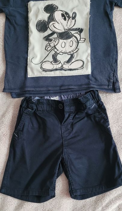 Pantaloni scurti și tricou cu Mickey Mouse pentru copii marimea 92