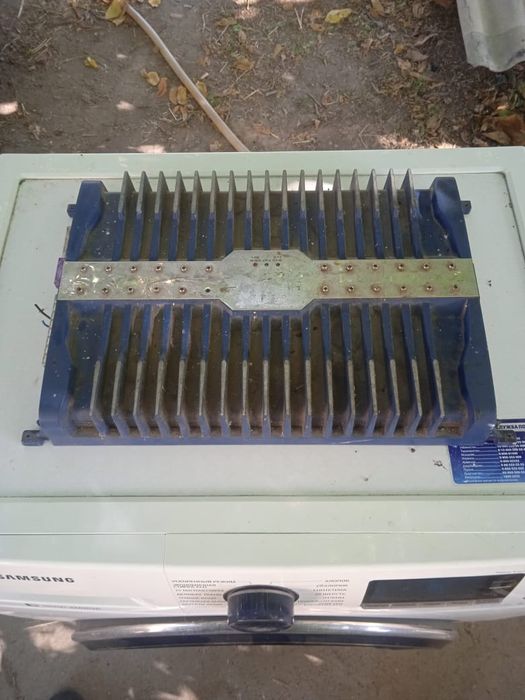 Усилитель автозвук