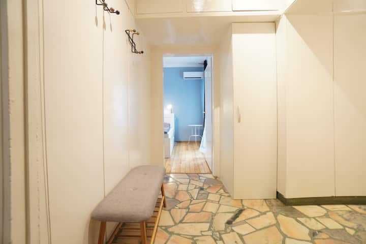 Дава се под наем Тристаен апартамент в София, Иван Вазов - 100 кв.м за 890 € - Снимка #10