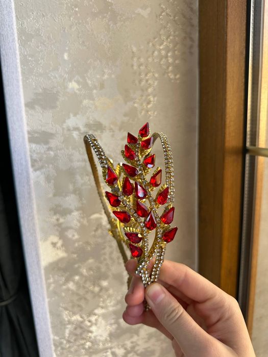 Diademalar sotiladi