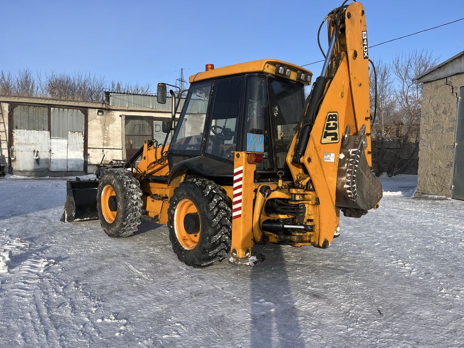 Эксковатор погрузчик