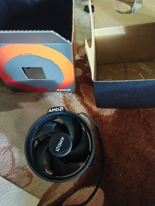 Vând cooler AMD ryzen