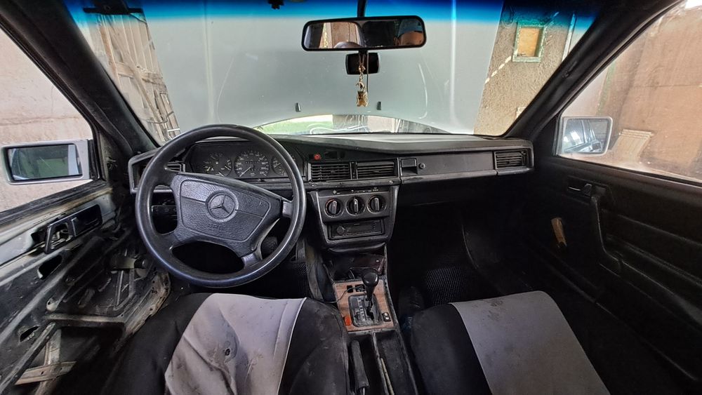 Мерседес 190, w201