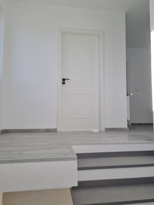 Vând casă Bulevardul Carpenului