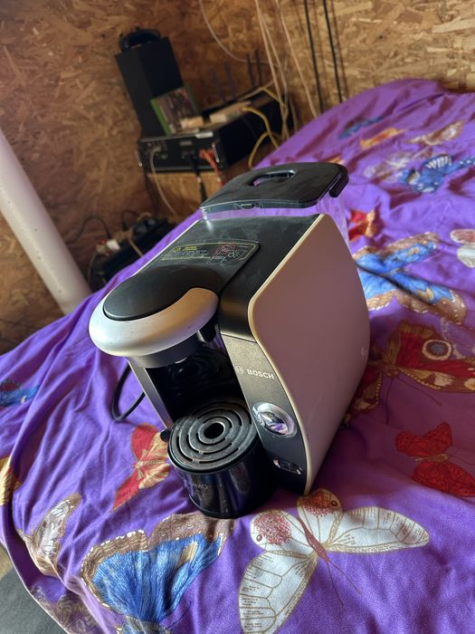 Se vinde/ Aparat de Cafea / Aparat de Fructe