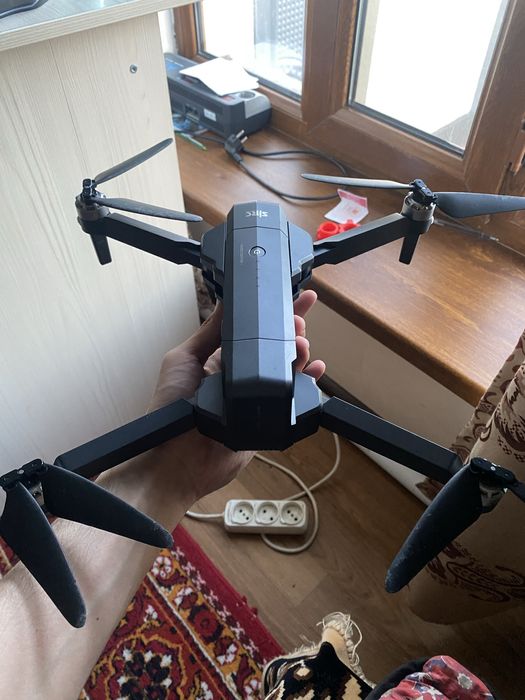 Продается дрон SJRK 4k Pro серый