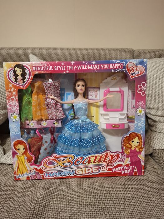 Papusa Barbie noua in cutie, transport 5 lei