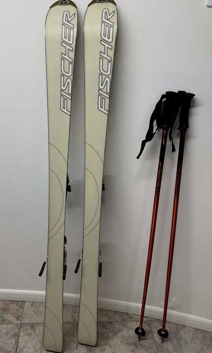 Schiuri FISCHER 149 cm