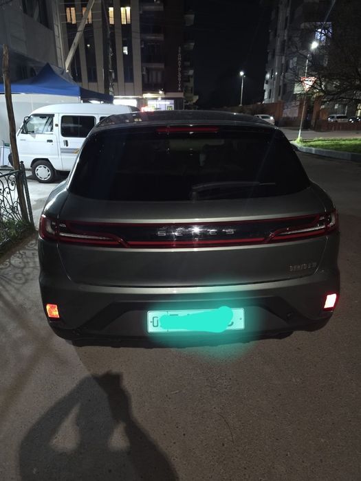 Продаётся Seres SF5