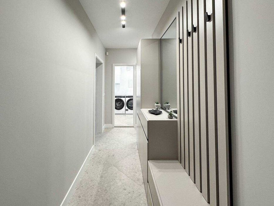 Дава се под наем Тристаен апартамент в Бургас, Изгрев - 98 кв.м за 987.36 € - Снимка #6