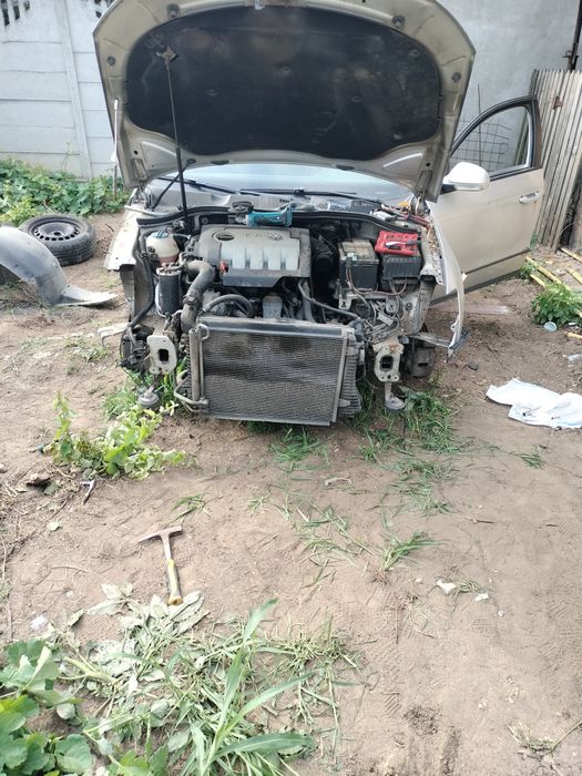 Vând piese  passat b6