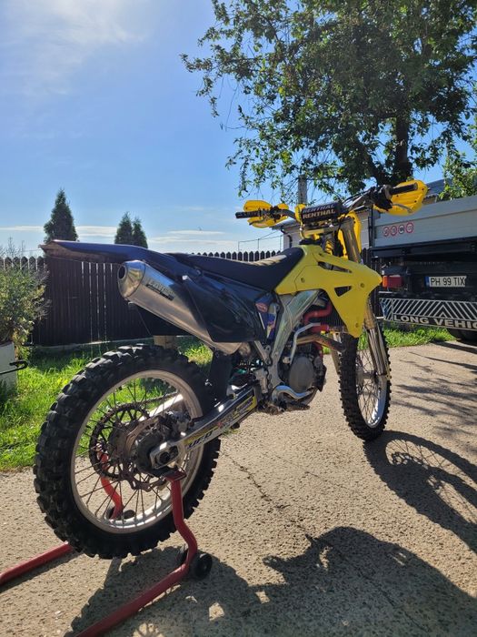 Cross Suzuki RMZ 450