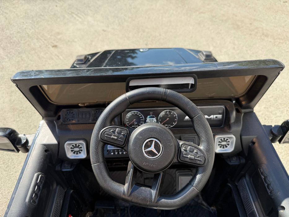 Акумулаторен джип Mercedes Benz