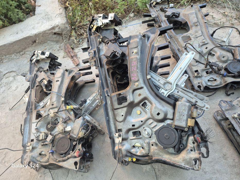 Стеклоподьемники BMW E32