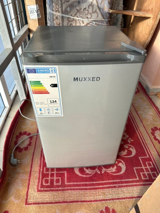Продам мини холодильник