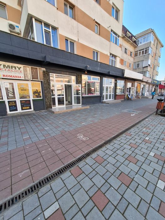 Închiriez spațiu comercial Mioveni