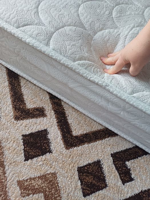 Продам матрас 160×200