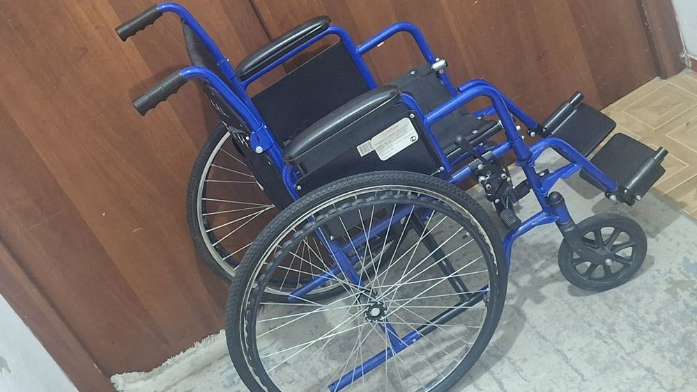 Инвалидная коляска