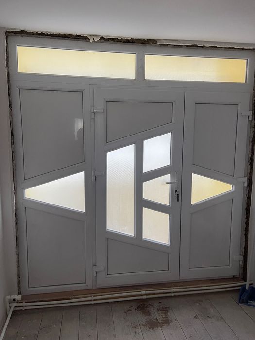 Covor 3/4 stare excelentă 800 lei .USA termopan 2230/2240,1000lei