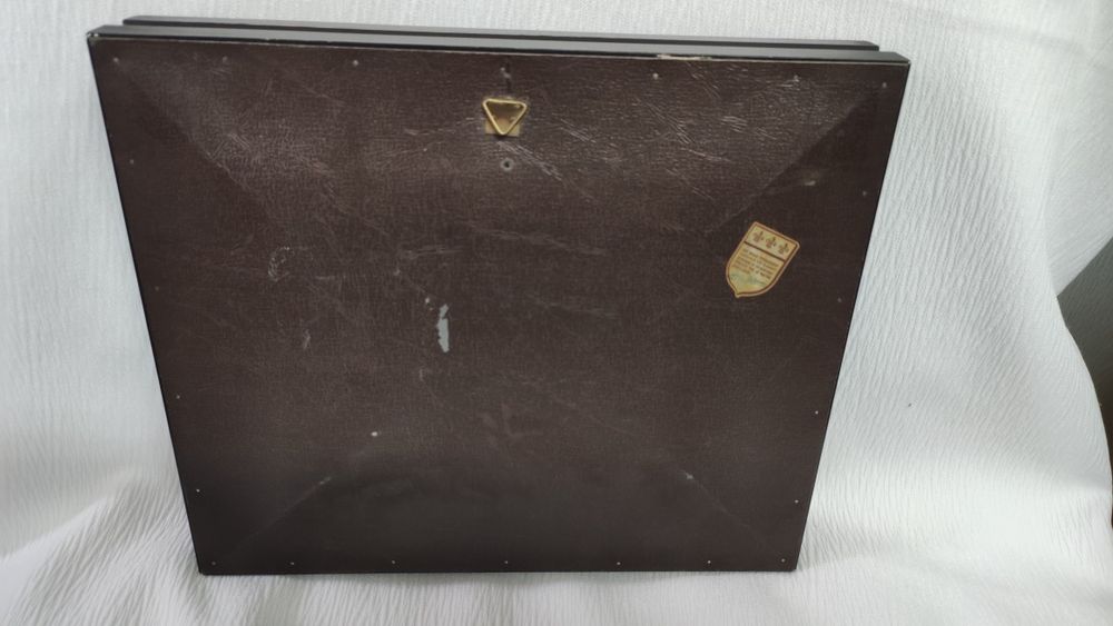 Красива френска миниатюра LIMOGES