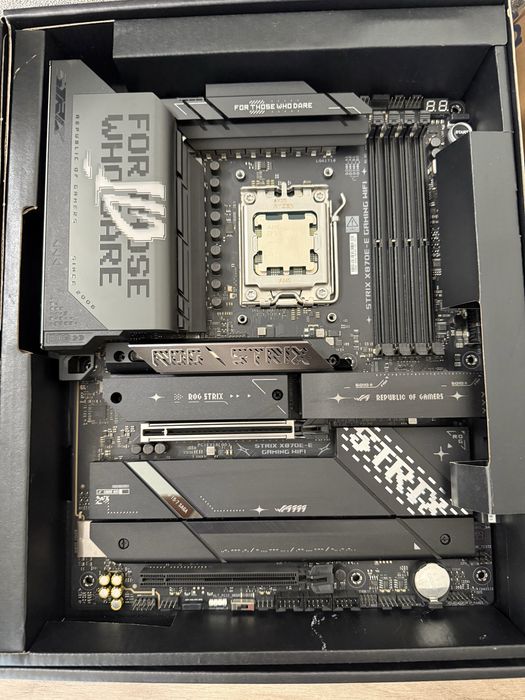 Placa de baza X870E-Gaming Rog Strix