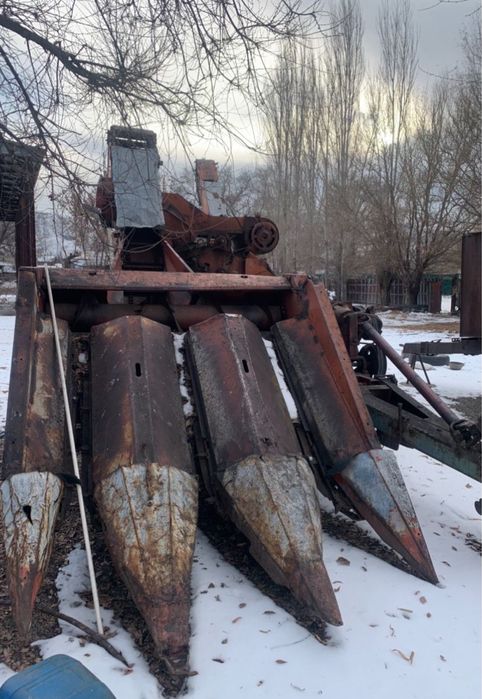 Комбайн,трактор,пресс,плук