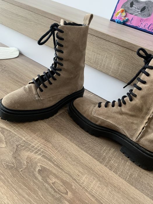 Ghete/ Bocanci piele intoarsa Massimo Dutti