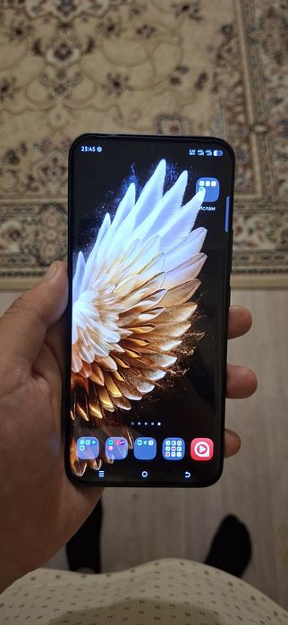 Продам телефон Tecno Spark 40 Pro Plus