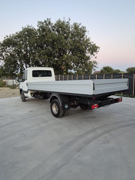 Vând Iveco Daily 70c18-DETARAT 3,5 TONE-se conduce cu cat B