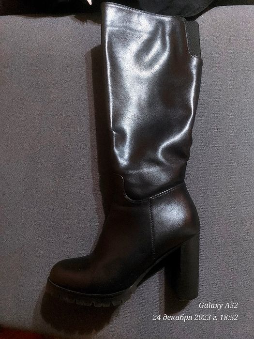 Продам сапоги женские