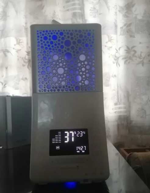 Увлажнитель Electrolux EHU-3815d УФ лампой YOGA healthli