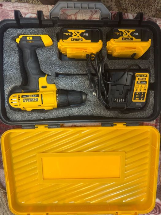 Продам шуруповёрт DEWALT оригинал, новый