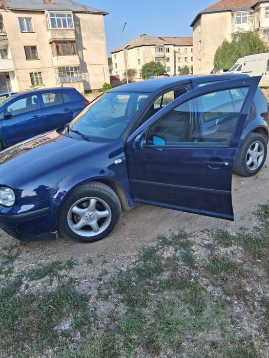 Vând golf IV ...