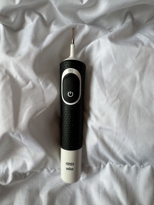 2 бр. Електрическа четка за зъби Oral-B