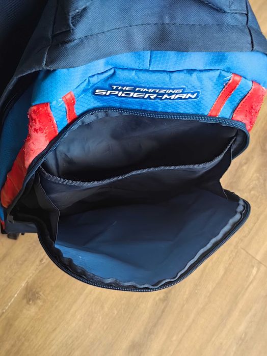 Ghiozdan pe roți - tip troler - Spider-Man, cu mâner telescopic