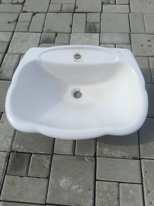 Продам раковину с пьедесталом