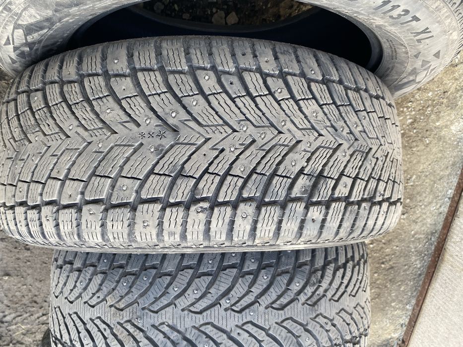 Зимняя резина 265/55/19