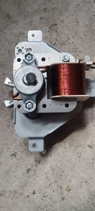 Продам запчасти от микроволновки