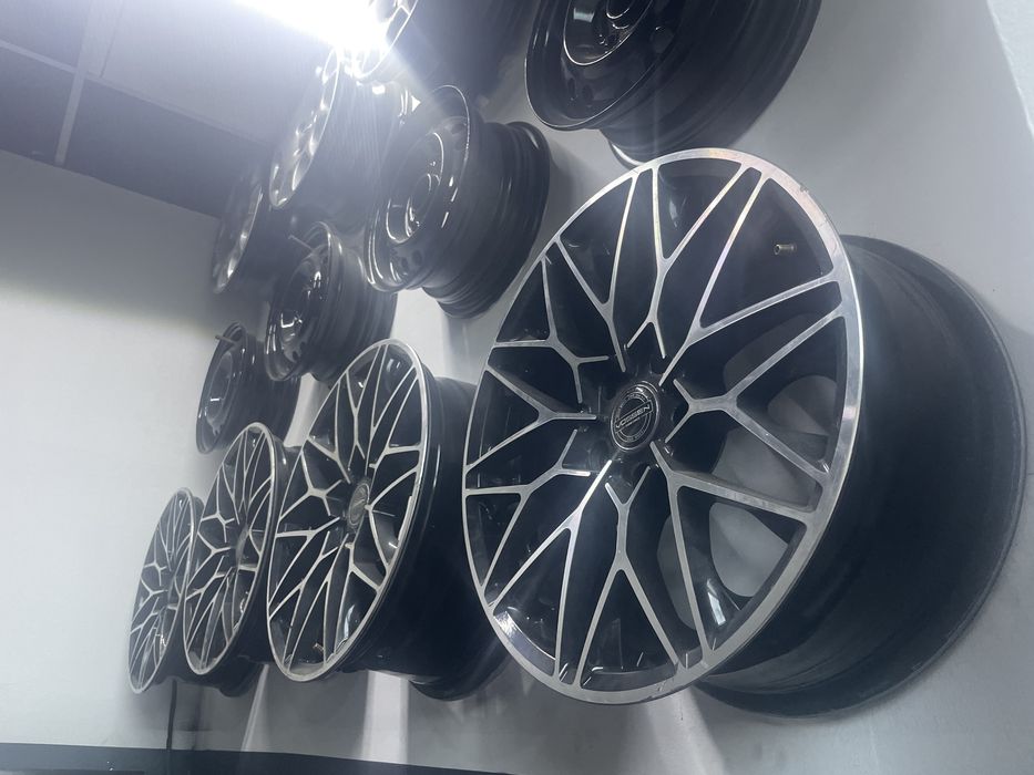 Vossen R17 Saka Diska
