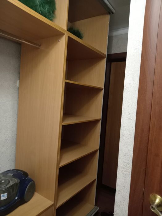 Продам шкаф и 2 дивана