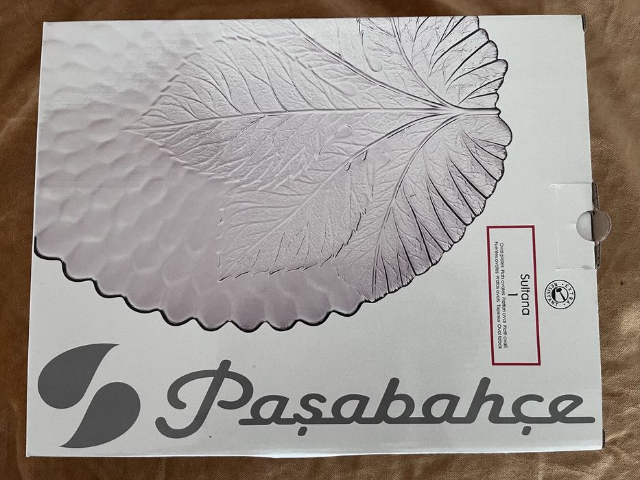 Блюдо стеклянное