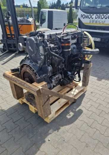 Motor complet Cursor 9 F2CFE611D Iveco Trakker - Piese de motor Iveco