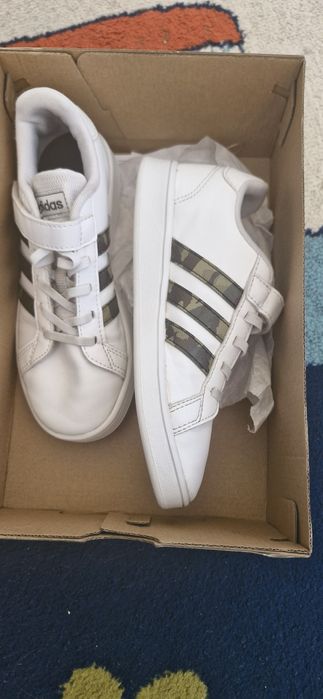 Маратонки Adidas 33номер