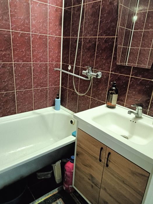 Продам 2х.комн.квартиру 8мкр,