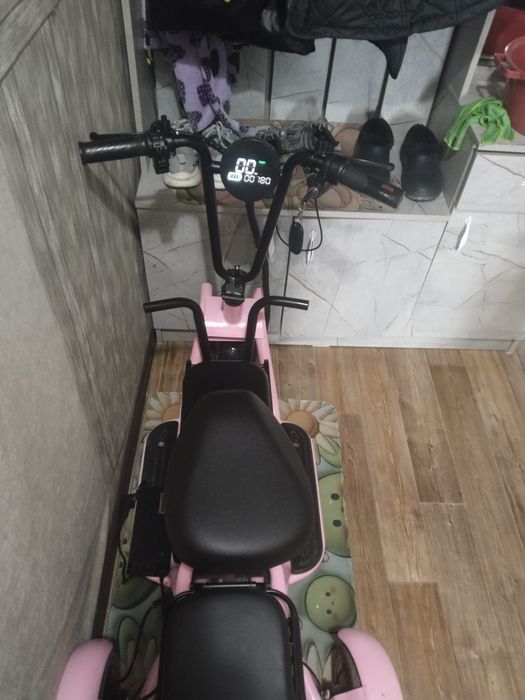 Продам электро скутер новый
